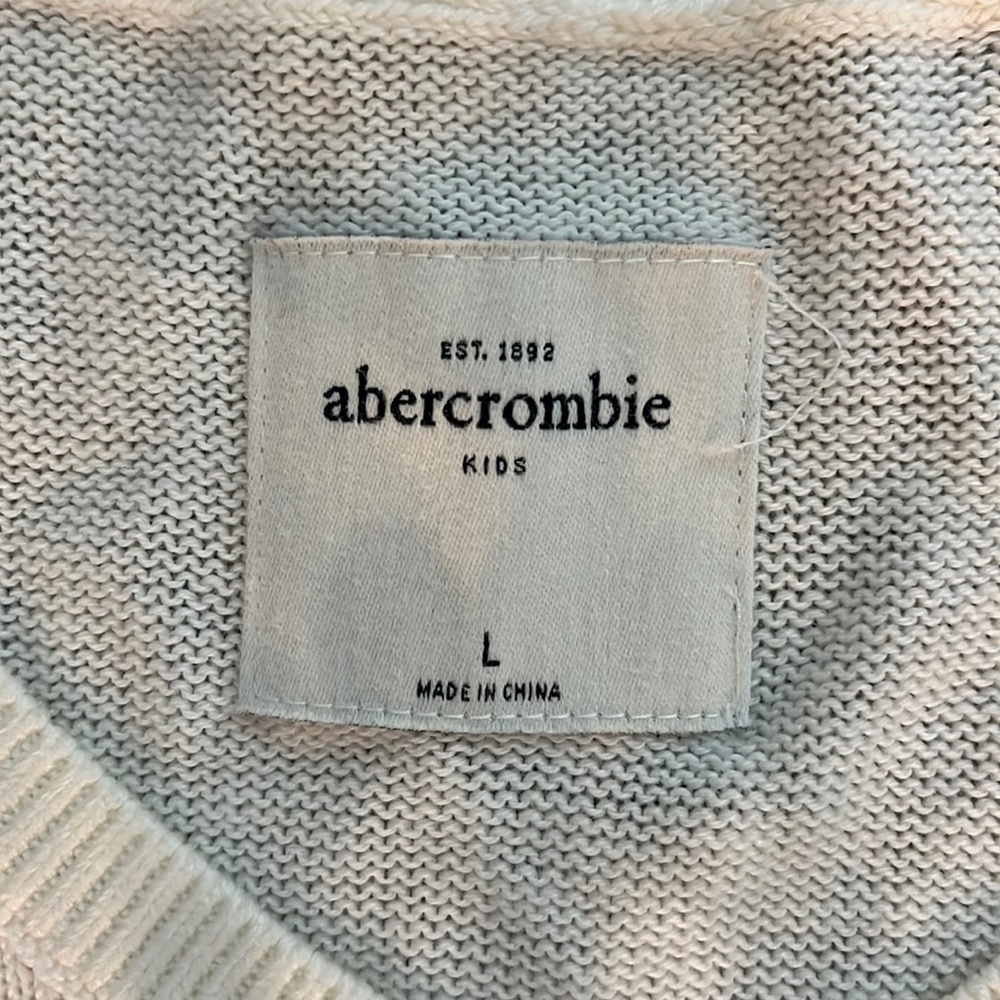 Girls Abercrombie & Fitch V neck sweater size large- cream/ off white - Picture 2 of 10